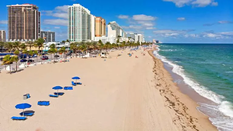 Discover the Magic of Fort Lauderdale Beach: A World-Famous Paradise