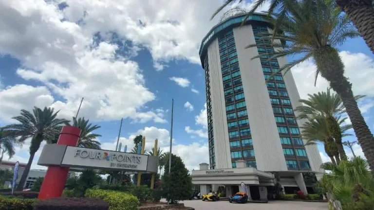 Exploring the Four Points by Sheraton Orlando International Drive: An Affordable Hotel near Universal