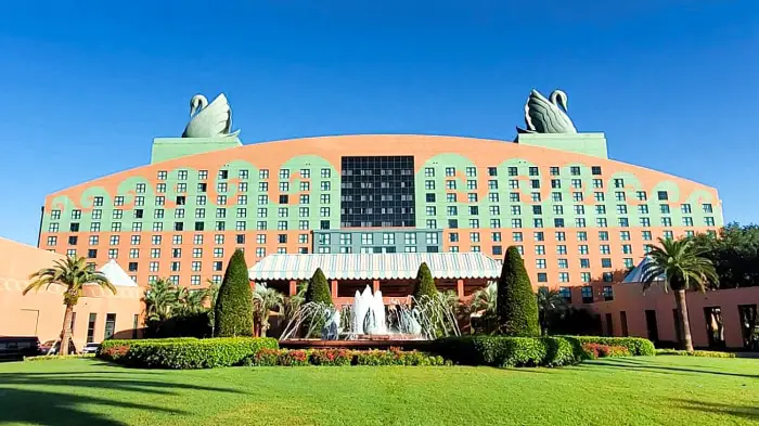 Exploring the Walt Disney World Swan: Ultimate Hotel & Room Tour