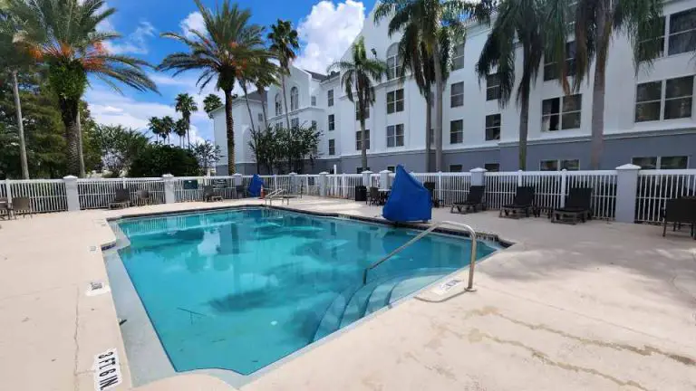 Value Hotel near Disney Sprigs – SureStay Plus by Best Western